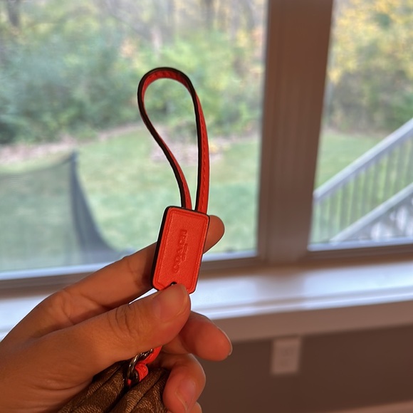 Wristlet - Picture 4 of 4